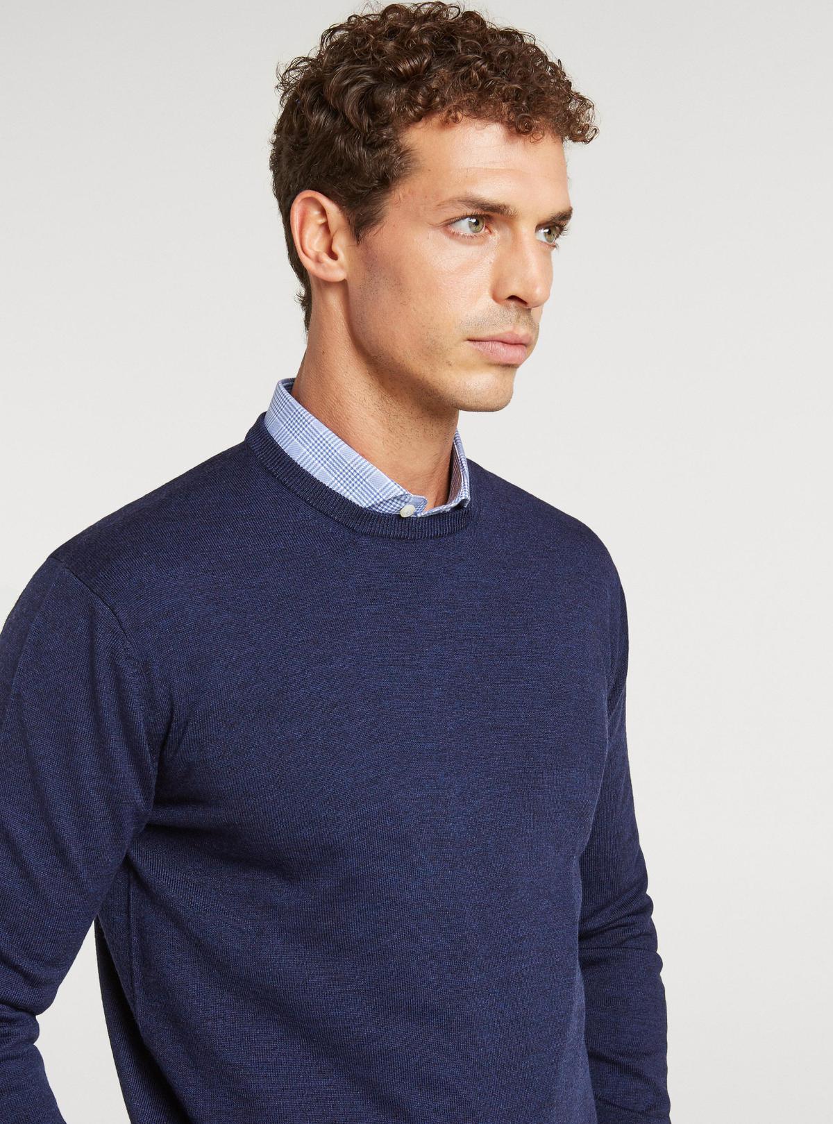 Maglia girocollo in pura lana merino-3