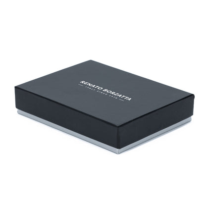 RB12113A | Vertical Wallet in Genuine Full-Grain Leather, Dollar/Light Grain. Black. RFID Protection. Closed Dimensions: 9.5 x 10 x 1 cm. Packaging: Gift box bottom/lid